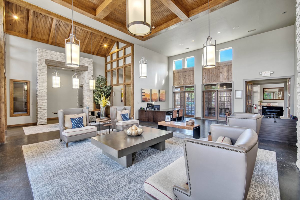 Crescent Pointe Apartments