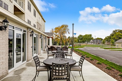 the preserve at ballantyne commons community patio with tables and chairs