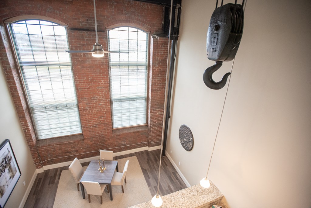 apartment for rent, Pawtucket, Providence, Boston, 1 bedroom, 2 bedroom, 3 bedroom, luxury apartment, pet friendly, loft-style apartment, oversized windows