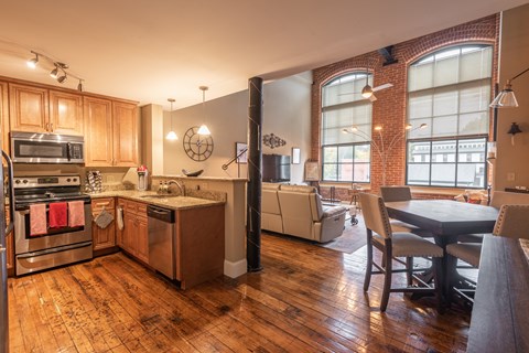 618 Main St Studio-3 Beds Apartment for Rent - Photo Gallery 30