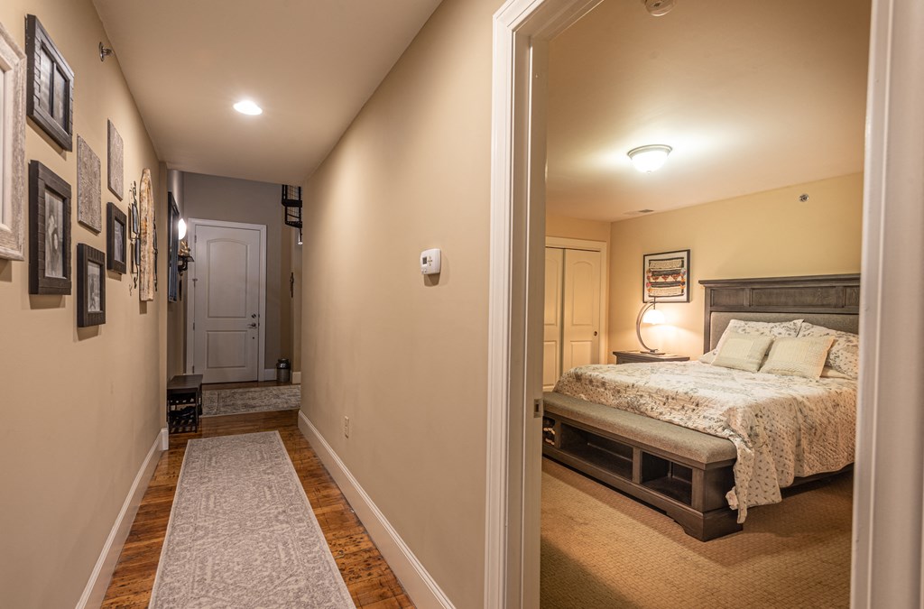 apartment for rent, Coventry, Warwick, West Warwick, Providence, 1 bedroom, 2 bedroom, 3 bedroom,  luxury apartment, pet friendly, open floorplan, hardwood floors