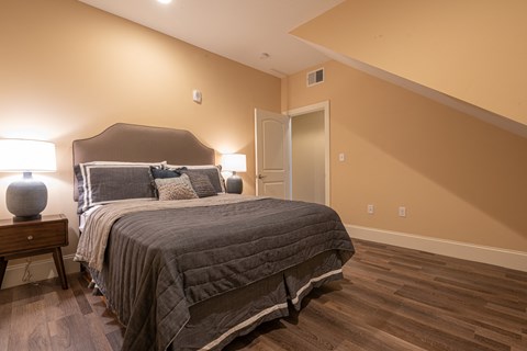 413 Central Ave Studio-3 Beds Apartment for Rent - Photo Gallery 45