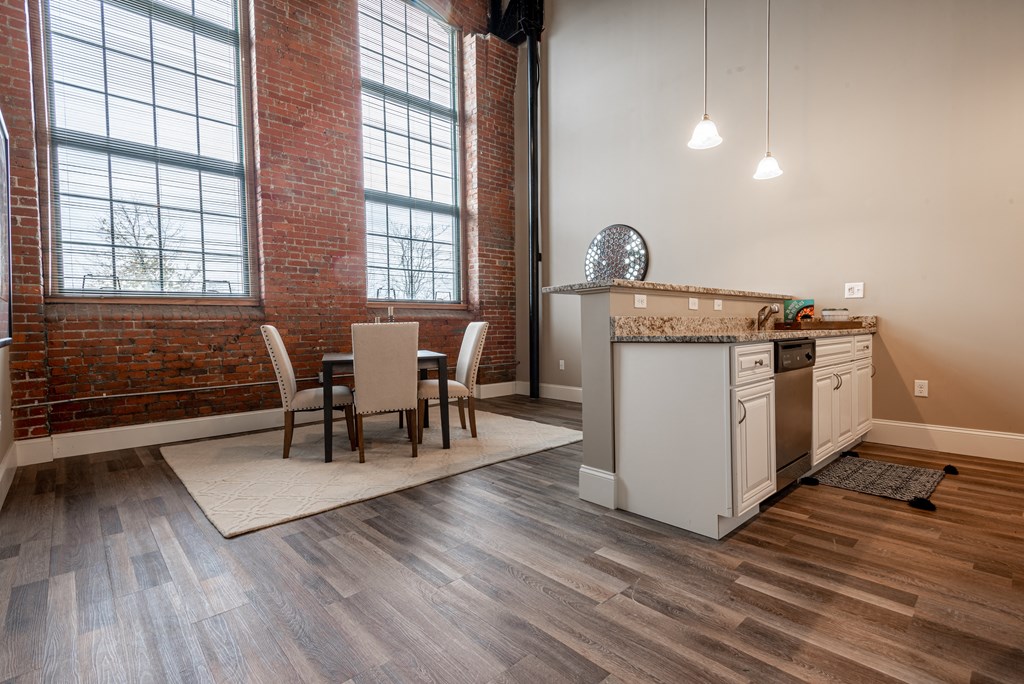 apartment for rent, Pawtucket, Boston, Providence, 1 bedroom, 2 bedroom, 3 bedroom, luxury apartment, pet friendly, open floorplan, gourmet kitchen, oversized windows