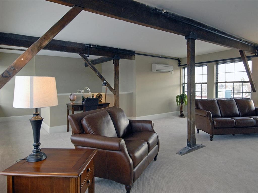 apartment for rent, Worcester, Boston, Providence, 1 bedroom, 2 bedroom, 3 bedroom, luxury apartment, pet friendly, oversized windows