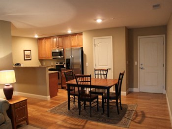Dining - Photo Gallery 2
