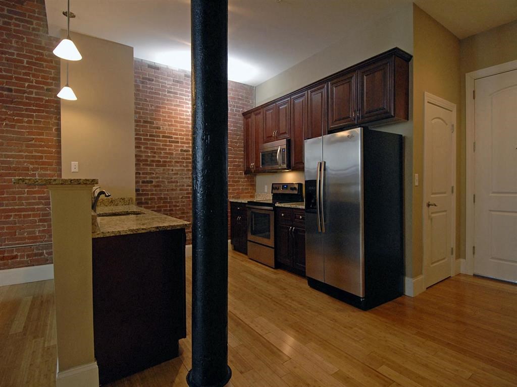 apartment for rent, Johnston, Providence, Cranston, Pawtucket, Boston, 1 bedroom, 2 bedroom, 3 bedroom, luxury apartment, pet friendly, gourmet kitchen, hardwood floors, open floorplan
