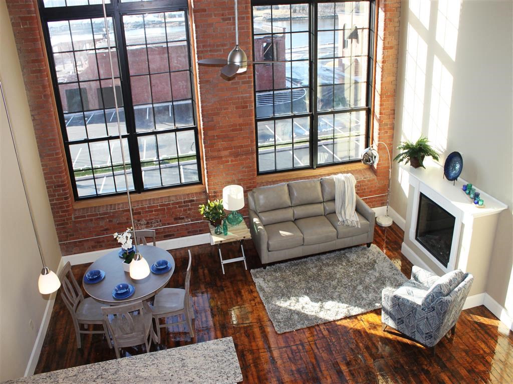 apartment for rent, Warren, Providence, Boston, 1 bedroom, 2 bedroom, 3 bedroom, luxury apartment, pet friendly, loft-style apartment, open floorplan, oversized windows, hardwood floors