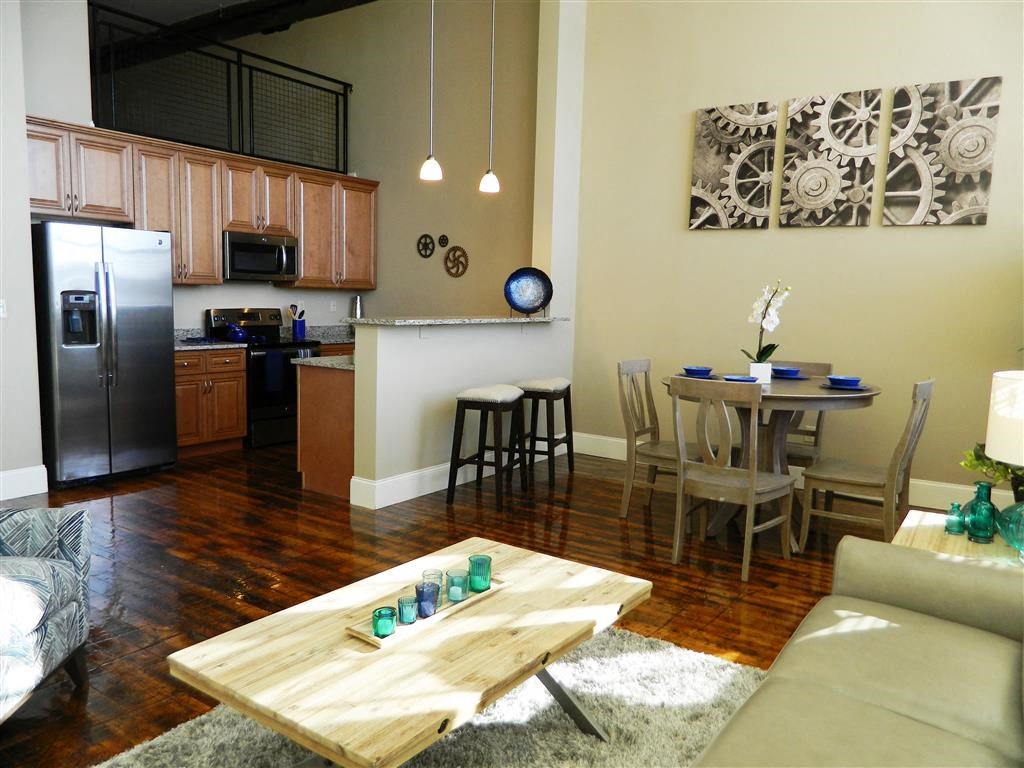 apartment for rent, Warren, Providence, Boston, 1 bedroom, 2 bedroom, 3 bedroom, luxury apartment, open floorplan, gourmet kitchen, loft-style apartment, hardwood floors