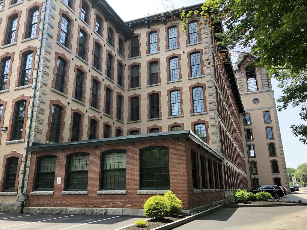 the building in which the apartment is located