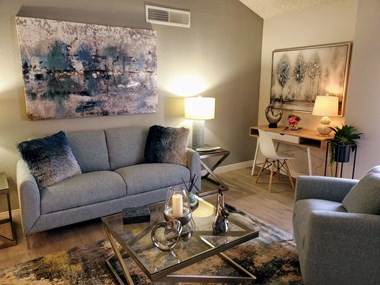 1609 W Glendale Avenue 2-3 Beds Apartment for Rent - Photo Gallery 14