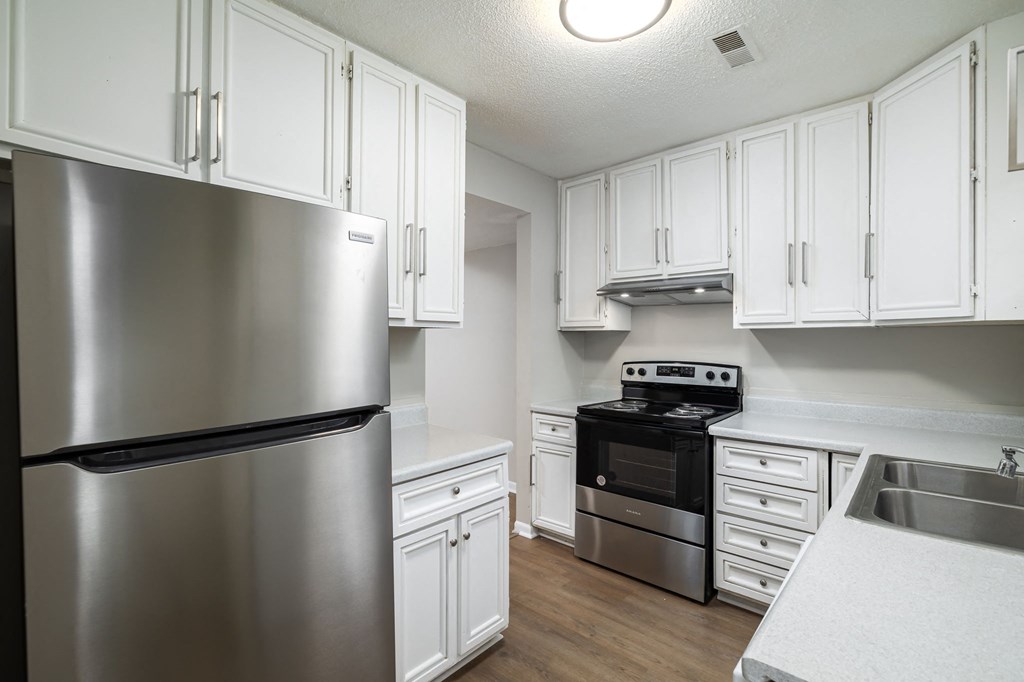 The Village Townhomes At Reynolds