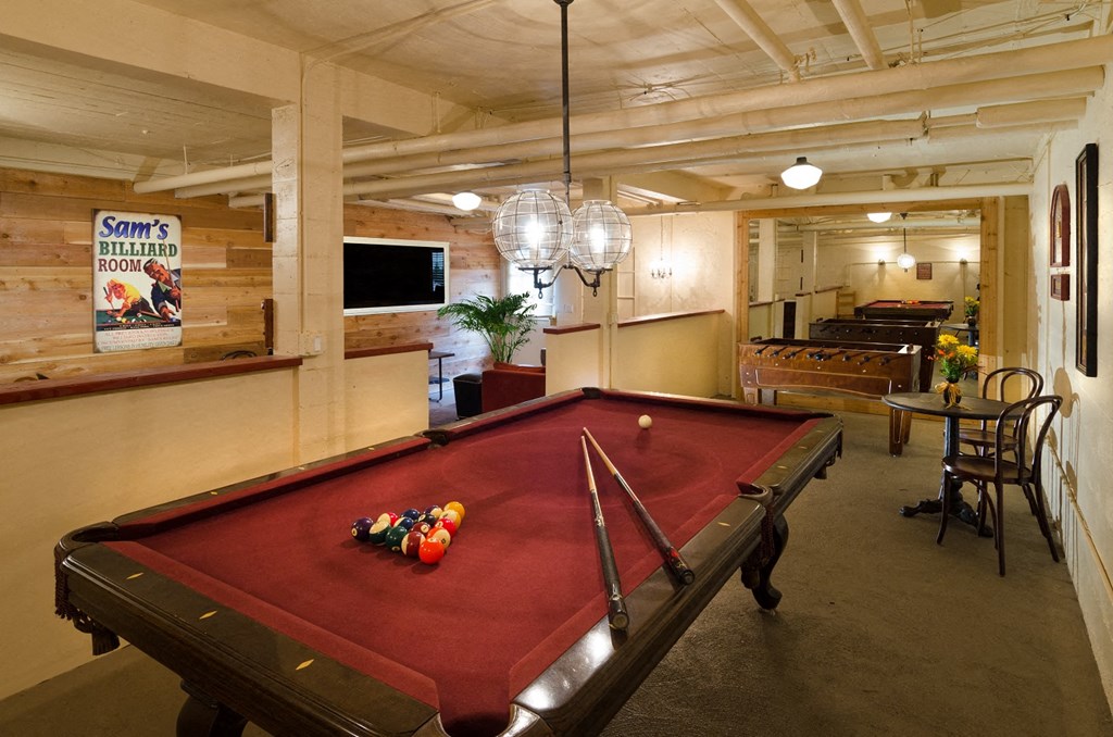 Park Avenue Gardens Community Lounge