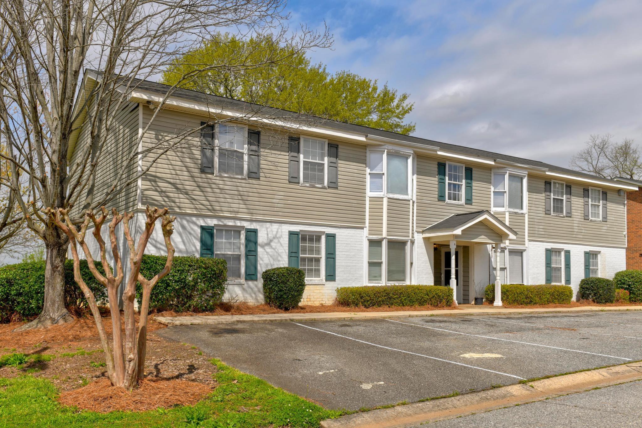 Jade North Apartments