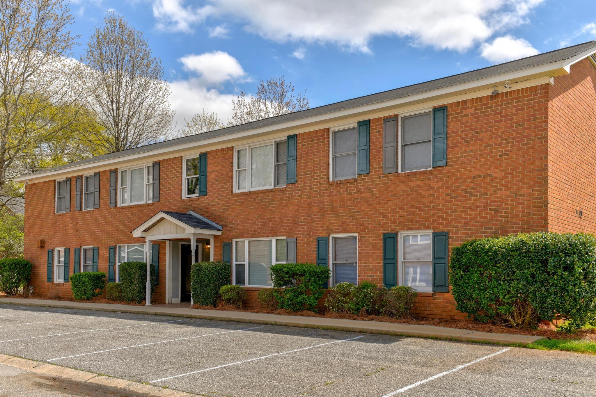 Jade North Apartments