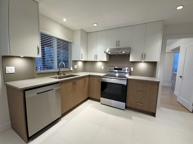 4126 Highbury Street 3 Beds Apartment for Rent