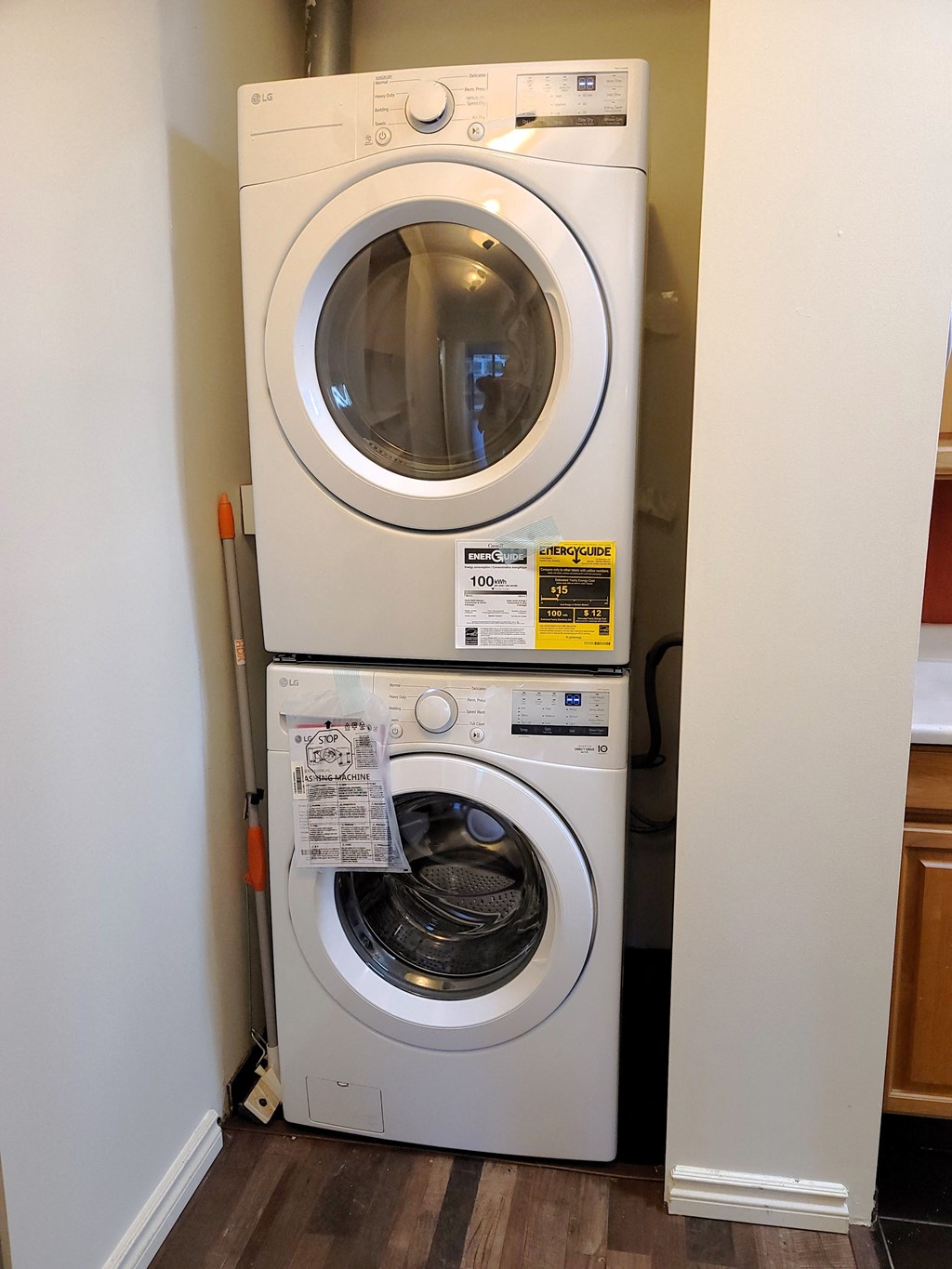 a washing machine and dryer stacked on top of each other