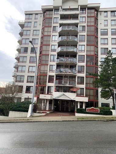 1204-220 11Th Street 2 Beds Apartment for Rent