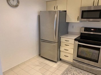 1204-220 11th Street 2 Beds Condo for Rent - Photo Gallery 8