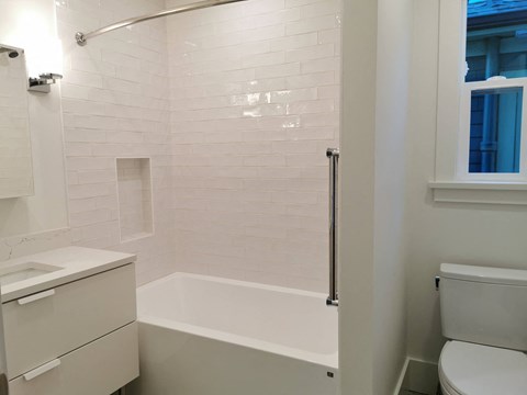 top floor unit bathroom