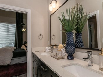 1535 Canal St 1-2 Beds Apartment for Rent - Photo Gallery 3