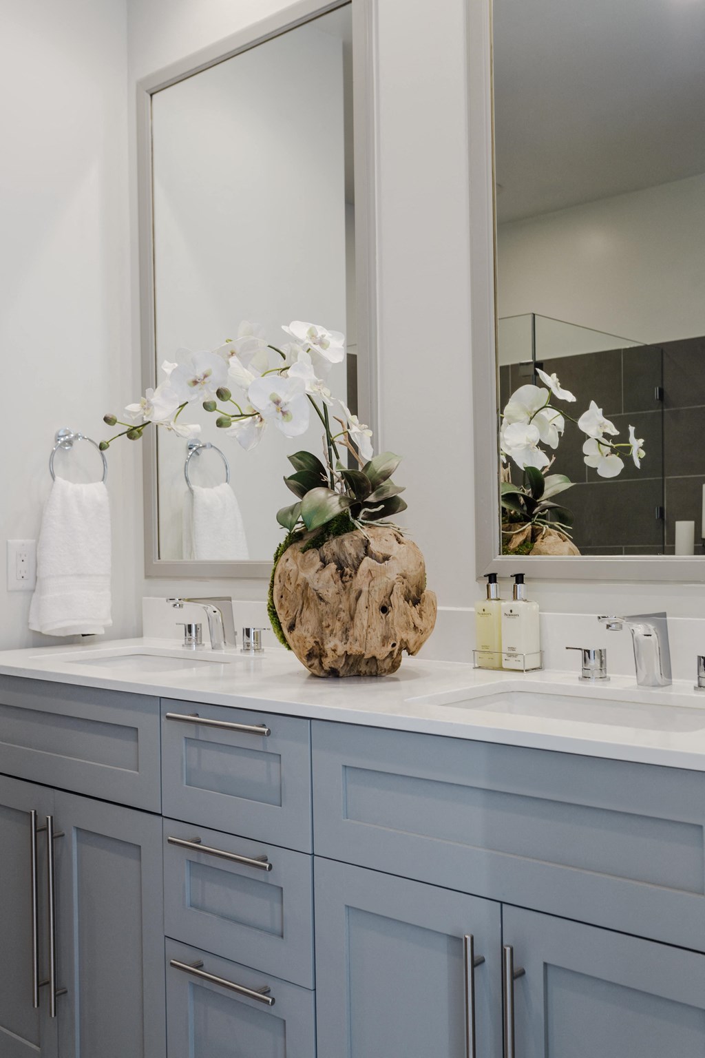 Beautiful Bathroom Vanities | The Star Houston