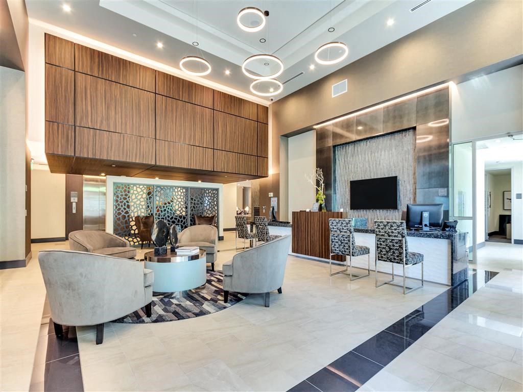 Preston Hollow village apartments' clubroom with sitting area