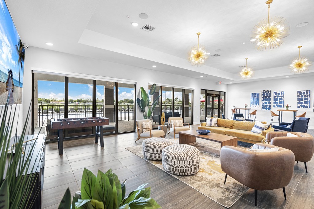 the clubhouse at the wyndham apartments in lubbock, tx