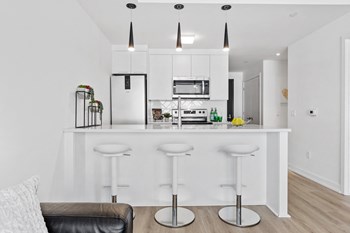6 Oblats Studio-2 Beds Apartment for Rent - Photo Gallery 4