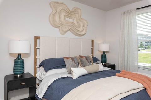 Madison Watergrass Model Unit Bedroom