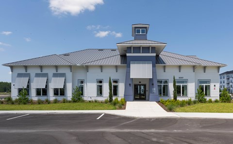 Madison Watergrass Exterior Clubhouse