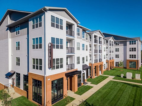 The James Luxury Apartments in Charlottsville, VA