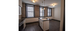 kitchen/living room