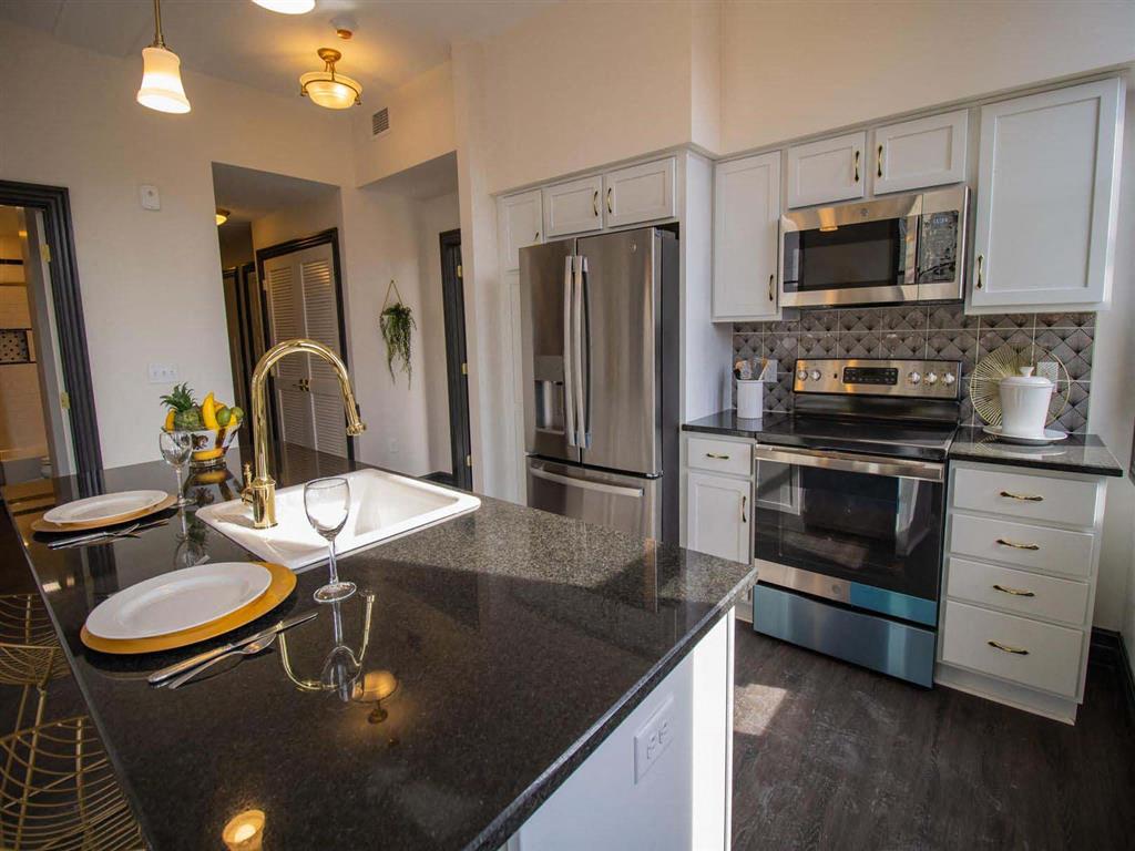 Hbg Realty Menakerfatt