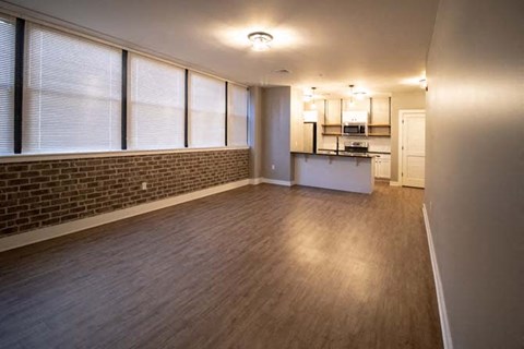 Benmar 124-503 living room and kitchen