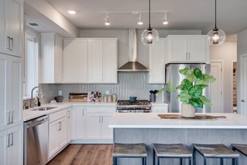 4043 Chatsworth St N Studio-3 Beds Apartment for Rent - Photo Gallery 2