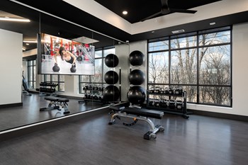 2740 Fairview Avenue North Studio-3 Beds Apartment for Rent - Photo Gallery 2