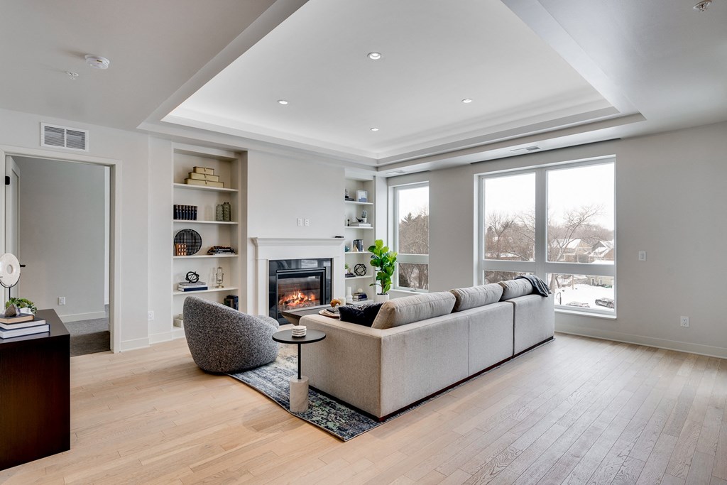 The Lorient is a similar property to York Plaza located in Edina