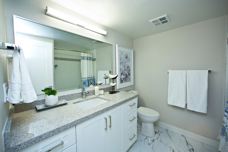Brookbanks Luxurious, relaxing bathroom with ample space in Toronto, ON