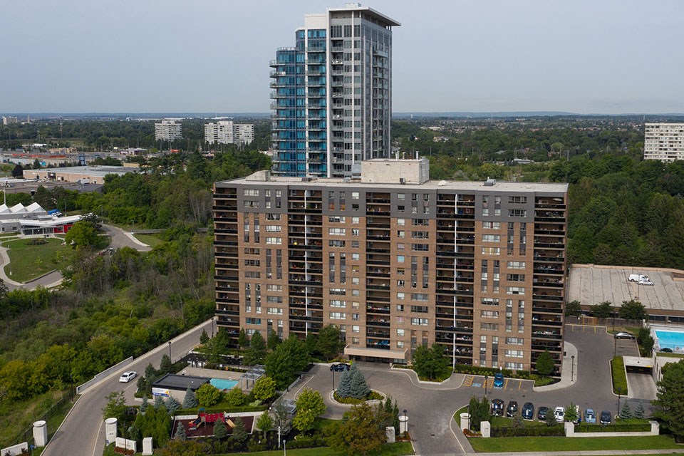 190 Cityview in Brampton, ON drone view of front exterior of building