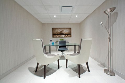 190 Cityview in Brampton, ON Well lit leasing office