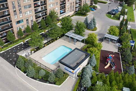 190 Cityview in Brampton, ON Outdoor pool and playground