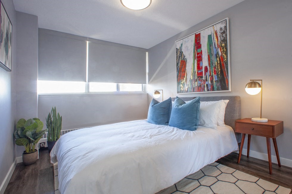 Main Square Apartments in Toronto, ON Bedroom