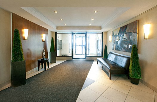 300 St. Clair Ave West in Toronto, ON Luxurious apartment foyer style