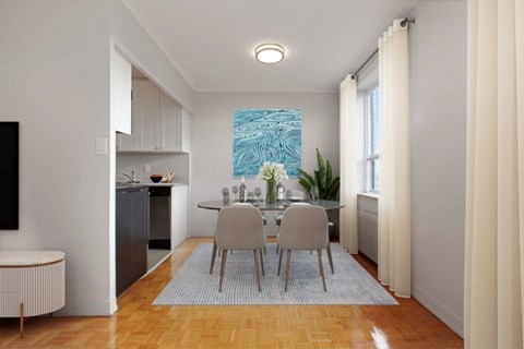 A spacious, bright and airy dining room with hardwood flooring 437 Glen Park, Toronto, ON