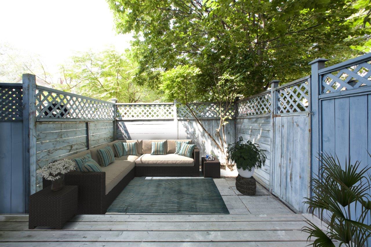 80 Beverley Street in Toronto, ON large private patio