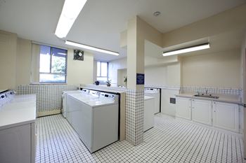 Highpoint Barrie in Barrie, ON On-site laundry facility