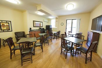 social room with kitchenette at Highpoint Apartments in Barrie ON