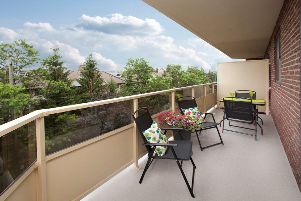 Wellington Park Towers balcony with view of surrounding area in St. Thomas, ON