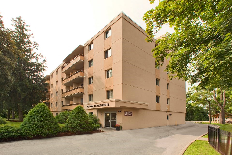 Acton Apartments exterior image of building in Acton, ON