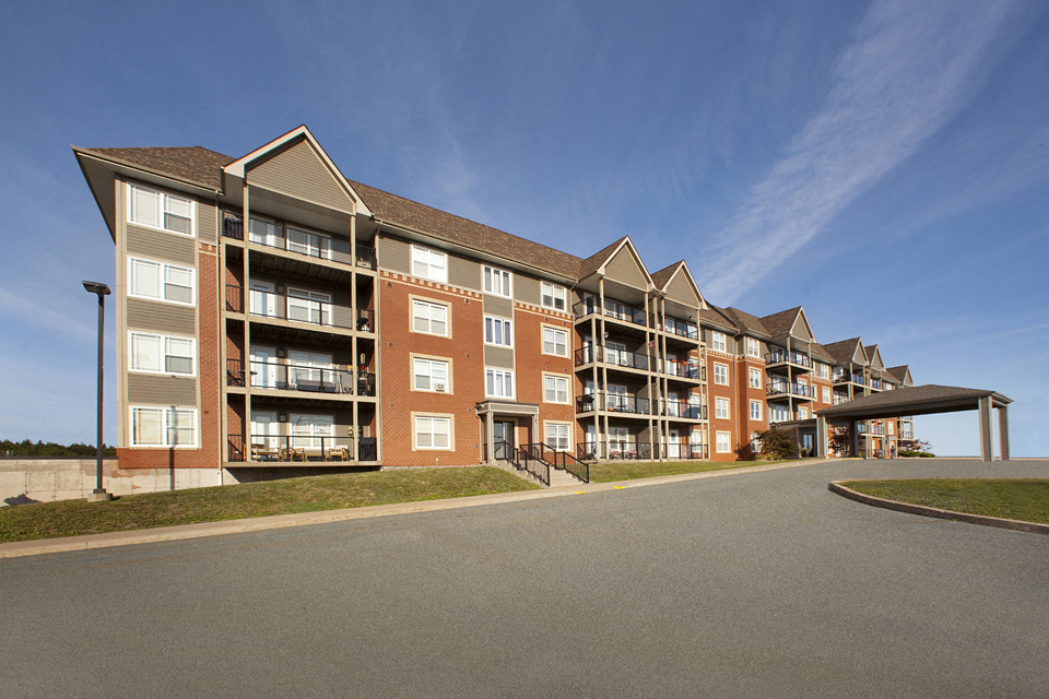Baker Arms & Wexford Apartments image of exterior of building in Dartmouth, NS